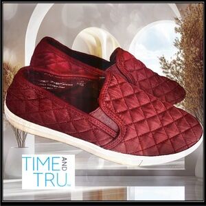 Time and Tru Burgundy Quilted Slip-Ons